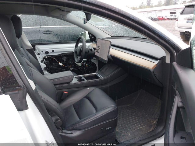 7SAYGDEF8NF345467 Tesla Model Y