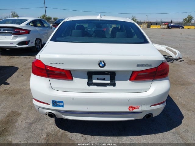 BMW 530e 2018 WBAJA9C55JB251175 Image 17