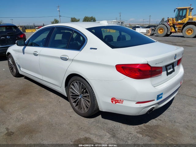BMW 530e 2018 WBAJA9C55JB251175 Image 3
