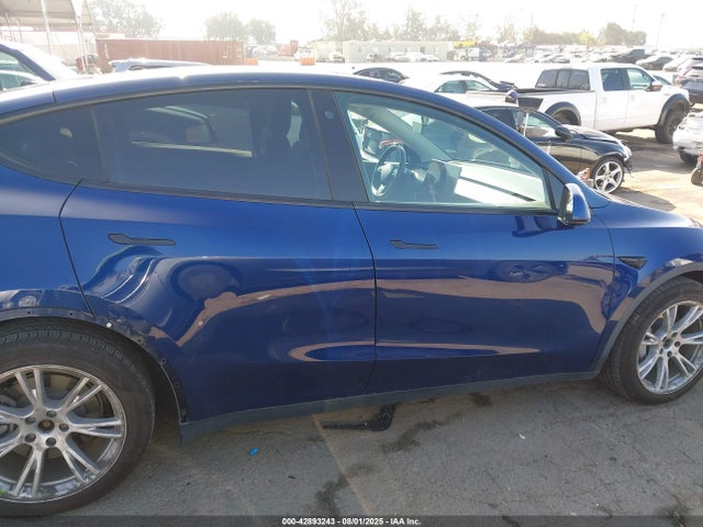5YJYGDEE5MF068439 Tesla Model Y