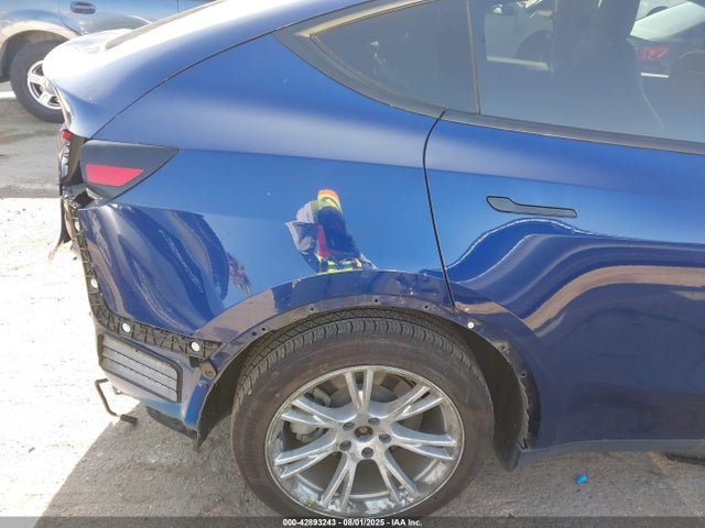 5YJYGDEE5MF068439 Tesla Model Y