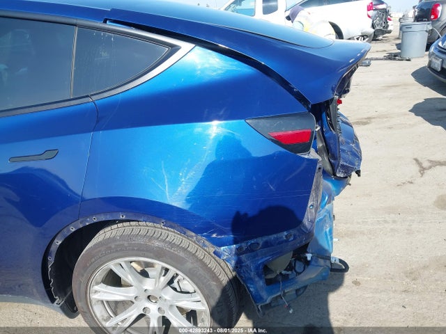 5YJYGDEE5MF068439 Tesla Model Y