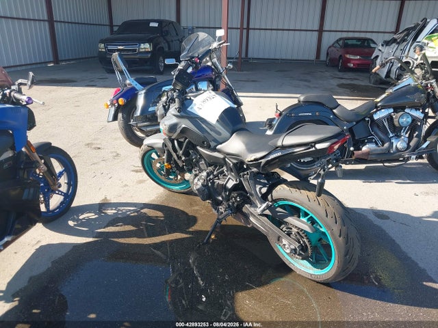 Yamaha Mtn690 (mt-07) 2023 JYARM32E4PA007474 Image 3