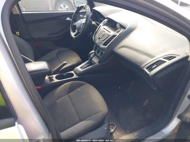 Ford 2014 2014 1FADP3K22EL172863 Image 5