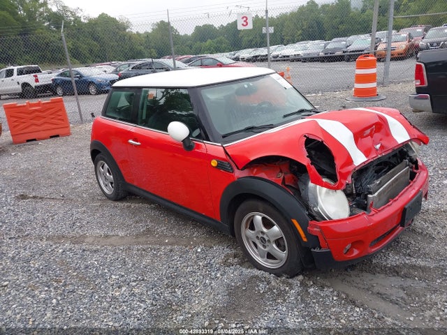 2010 MINI COOPER WMWMF3C58ATZ22604 Photo 0