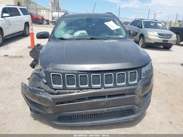 3C4NJCBB2JT286862 Jeep Compass