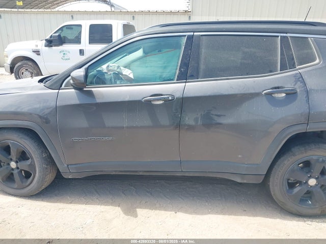 3C4NJCBB2JT286862 Jeep Compass