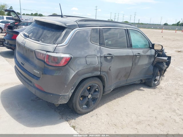 3C4NJCBB2JT286862 Jeep Compass