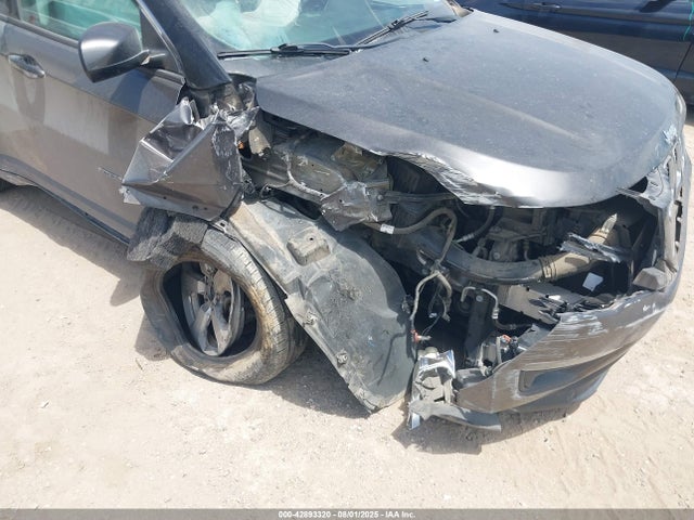 3C4NJCBB2JT286862 Jeep Compass