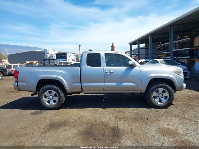 5TFSZ5AN6HX102492 Toyota Tacoma Sr5 V6