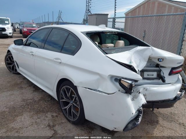 2022 BMW 530 WBA53BH01NCJ48383 Photo 2