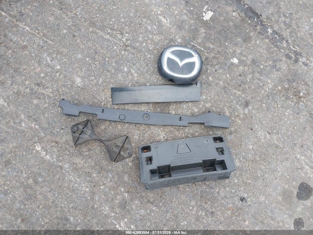 3MVDMBDL3NM413720 Mazda py