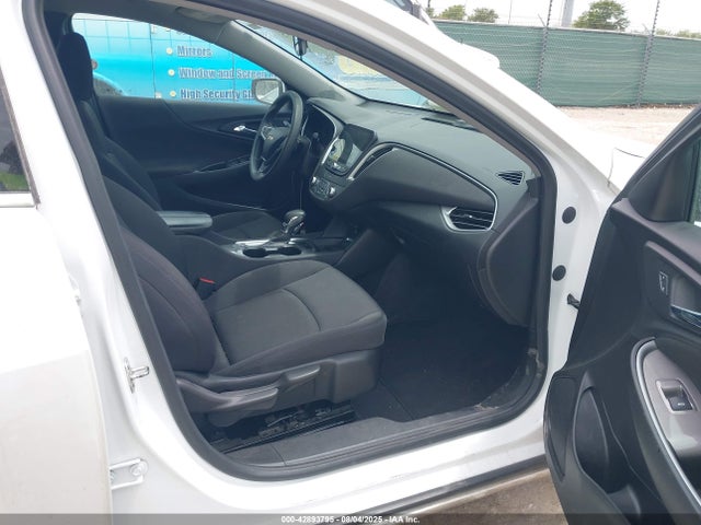 1G1ZD5ST5PF164134 Chevrolet lfv