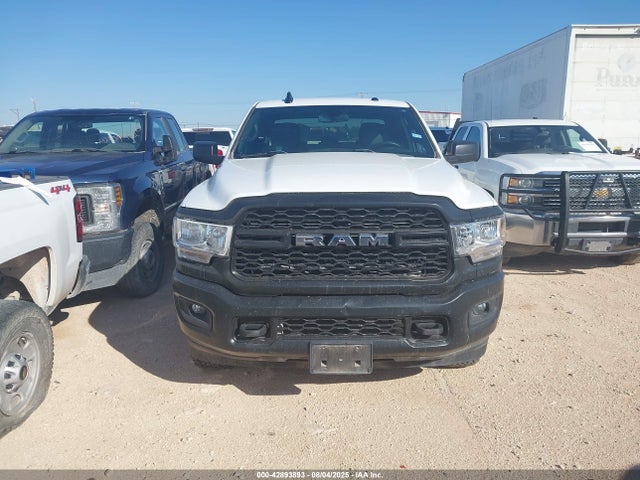 3C6UR5HL5NG281872 RAM 2022