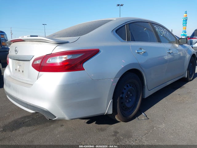 1N4AL3AP9JC103206 Nissan 2018