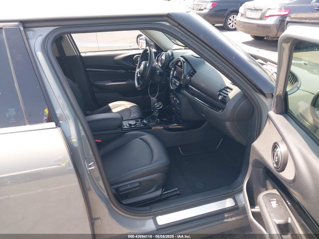 Mini Clubman Cooper 2017 WMWLN5C39H2E33849 Image 5