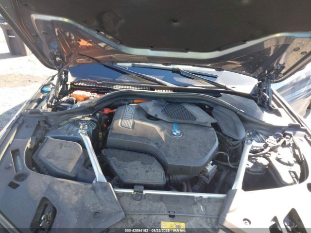2019 BMW 530E WBAJB1C52KB471728 Photo 9