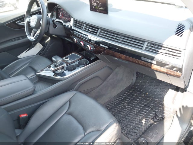2017 AUDI Q7 WA1LAAF72HD039191 Photo 4