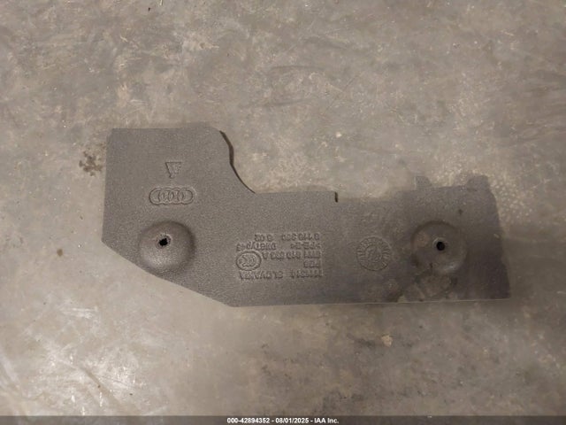 Audi 2018 2018 WAUDNAF47JA215032 Image 12