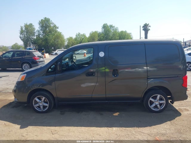 3N6CM0KN7HK691717 Nissan 2017