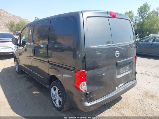 3N6CM0KN7HK691717 Nissan 2017