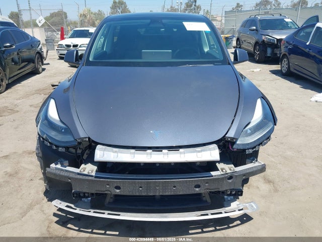 7SAYGDEF3NF532101 Tesla Model Y