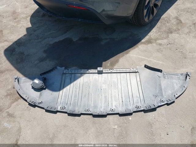 7SAYGDEF3NF532101 Tesla Model Y