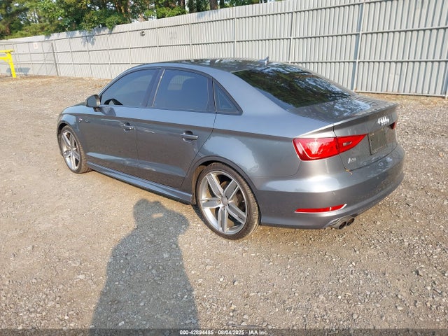 2016 AUDI A3 WAUA7GFF4G1028714 Photo 2