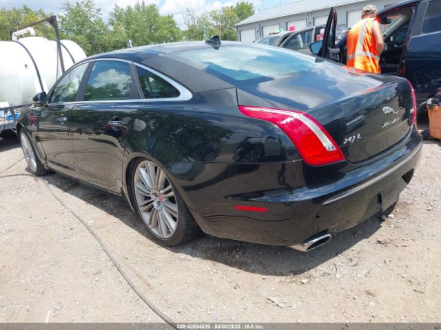 2015 JAGUAR XJ SAJWA2GZ7F8V89213 Photo 2