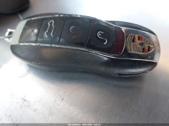 2011 PORSCHE CAYENNE WP1AA2A24BLA04999 Photo 10