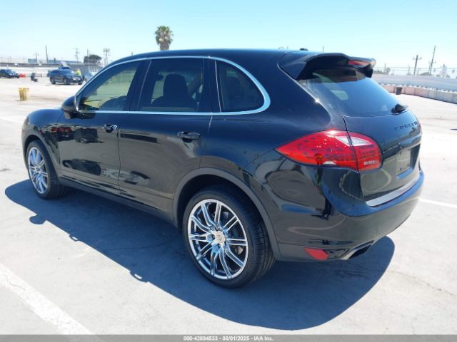 2011 PORSCHE CAYENNE WP1AA2A24BLA04999 Photo 2