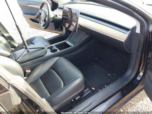 2022 TESLA MODEL 3 5YJ3E1EA2NF107243 Photo 4