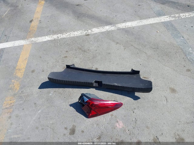 Acura j35y6 2015 19UUB2F70FA009975 Image 12