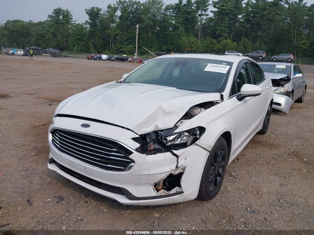 Ford 2019 2019 3FA6P0LU4KR109090 Image 6