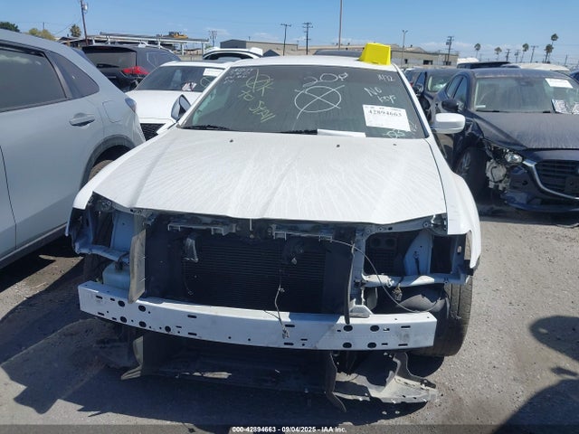 2C3CCABG6KH561472 Chrysler 300
