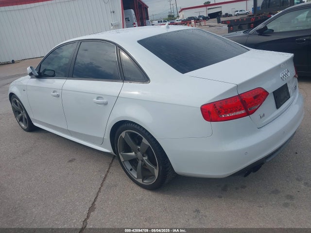 2012 AUDI A4 WAUKFAFL7CA112935 Photo 2