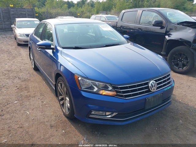 Volkswagen 2016 2016 1VWCT7A30GC027260 Image 12