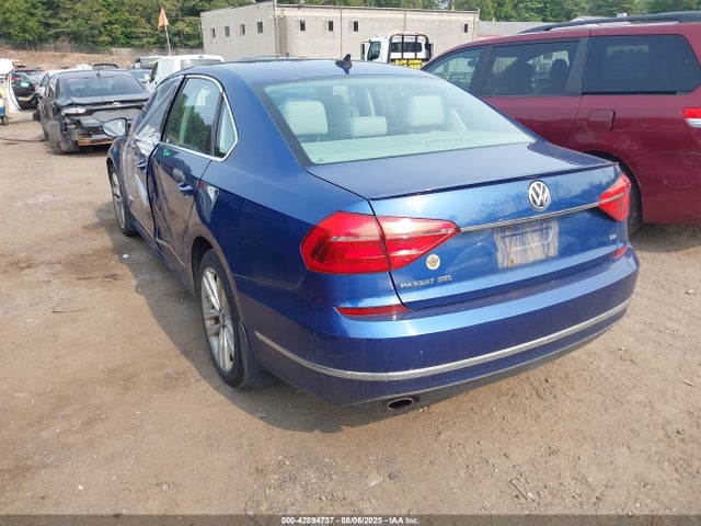 Volkswagen 2016 2016 1VWCT7A30GC027260 Image 3