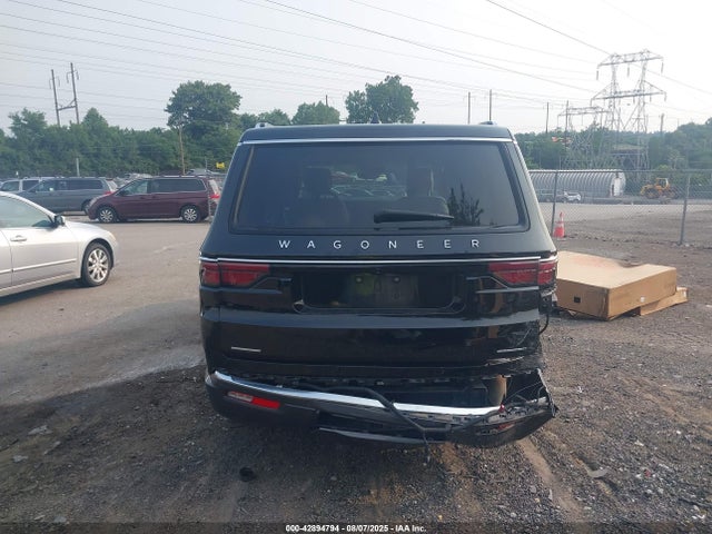 1C4SJVBT6NS113960 Jeep Wagoneer
