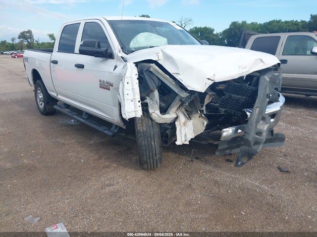 42894824 :رقم المزاد ، 3C6UR5CJ6HG727490 vin ، 2017 Ram 2500 Tradesman  4x4 6'4 Box مزاد بيع