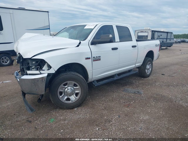 42894824 :رقم المزاد ، 3C6UR5CJ6HG727490 vin ، 2017 Ram 2500 Tradesman  4x4 6'4 Box مزاد بيع