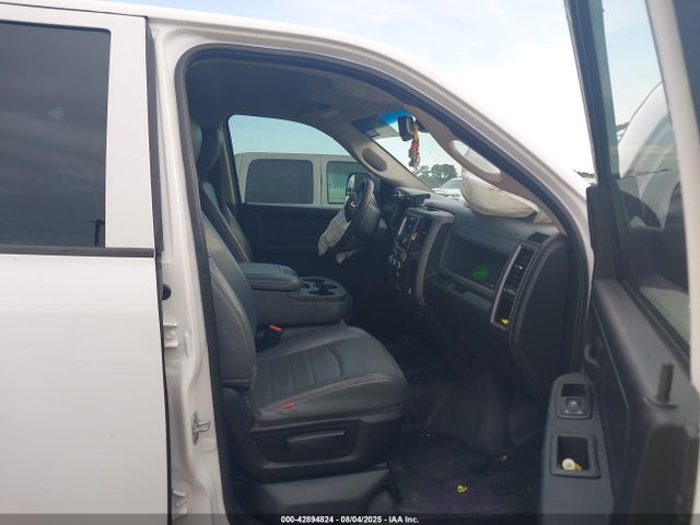 42894824 :رقم المزاد ، 3C6UR5CJ6HG727490 vin ، 2017 Ram 2500 Tradesman  4x4 6'4 Box مزاد بيع