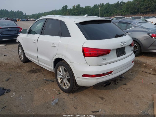 2018 AUDI Q3 WA1JCCFS7JR021652 Photo 2