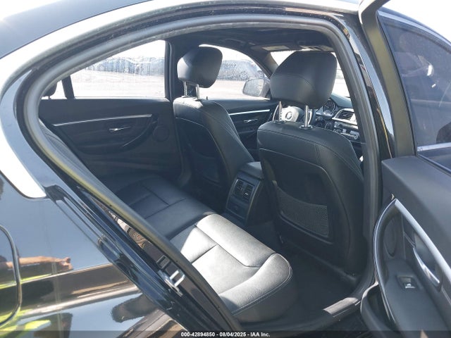 WBA8B9G53JNV00562 BMW 2018