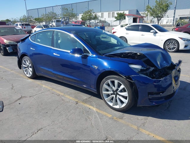 2019 TESLA MODEL 3 5YJ3E1EB3KF195465 Photo 0