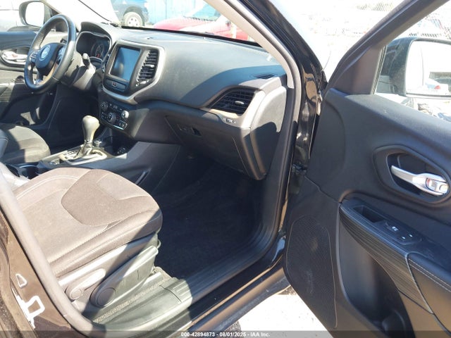 1C4PJMCSXGW296586 Jeep Cherokee