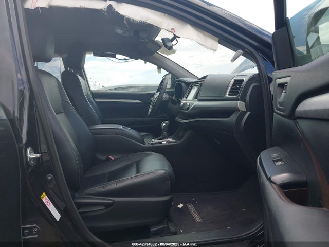 Toyota 2gr-fe 2015 5TDKKRFH2FS050649 Image 5