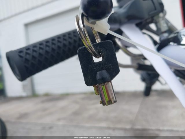 2016 HARLEY-DAVIDSON FXDB 1HD1GXM1XGC319683 Photo 10