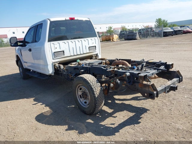 Ford 2019 2019 1FT7X2BT4KEF57481 Image 3