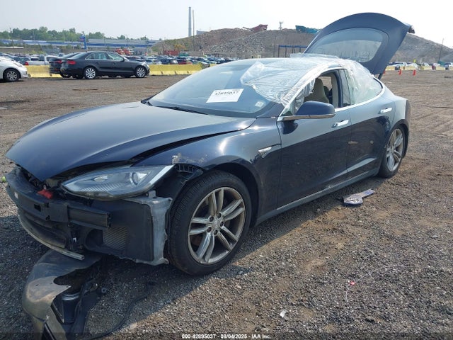 2013 TESLA MODEL S 5YJSA1CN0DFP04516 Photo 1